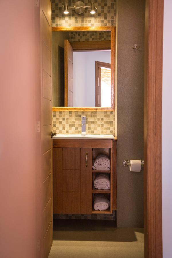 Community Hostel Alausi Exterior photo